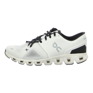 Sneaker - ON - Cloud X 3 - ivory / black