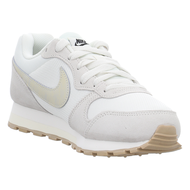 Nike - IR1378 100 - WMNS Nike MD Runner - coconut milk/sail-black-linen - Sneaker