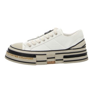 Sneaker - Rebecca White - next milk